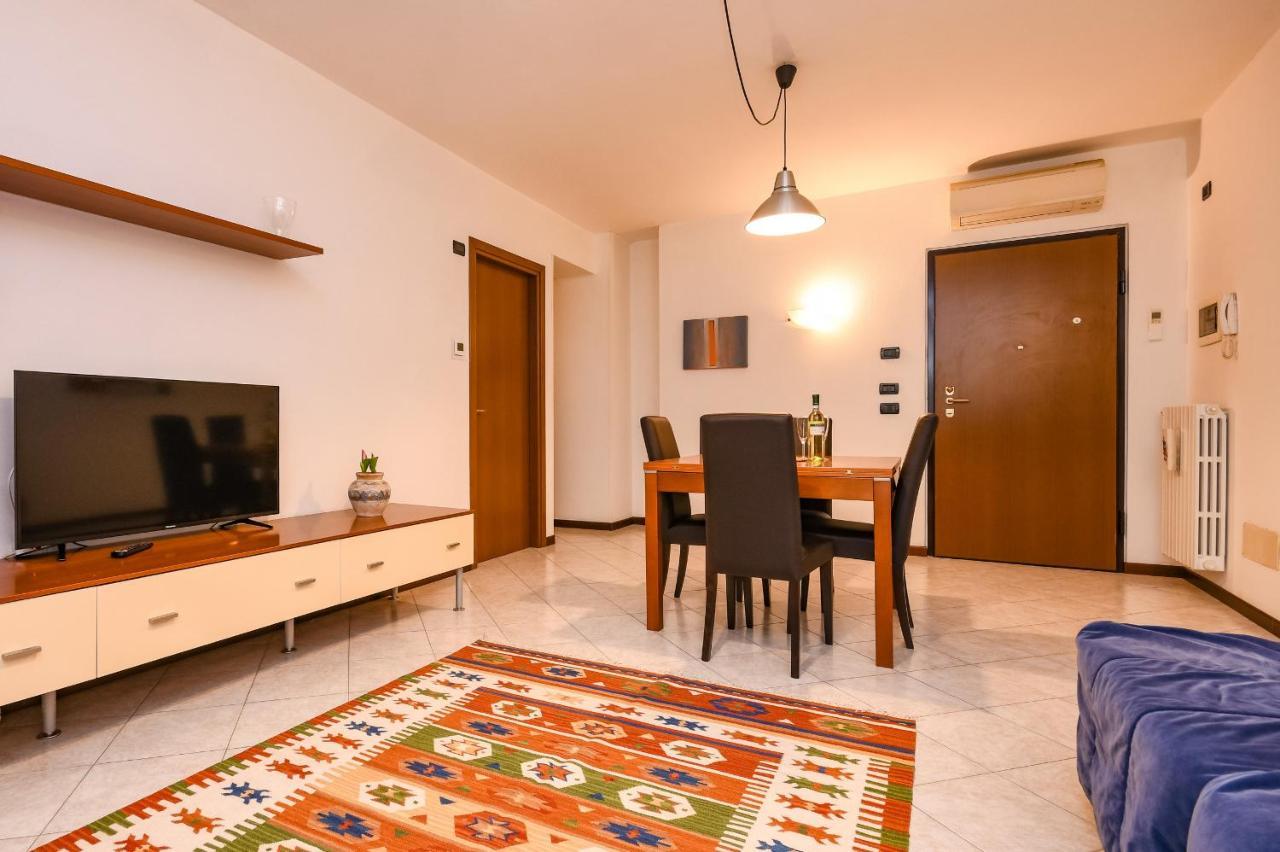 Desenzanoloft Yellow Apartment Desenzano del Garda Extérieur photo